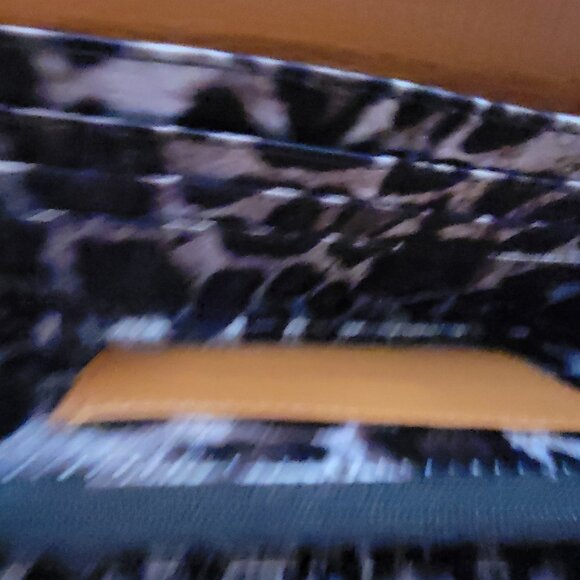 KENNETH COLE Saddle Brown Leather Wallet W/ Removable Wristlet- Zip Around - Picture 14 of 14